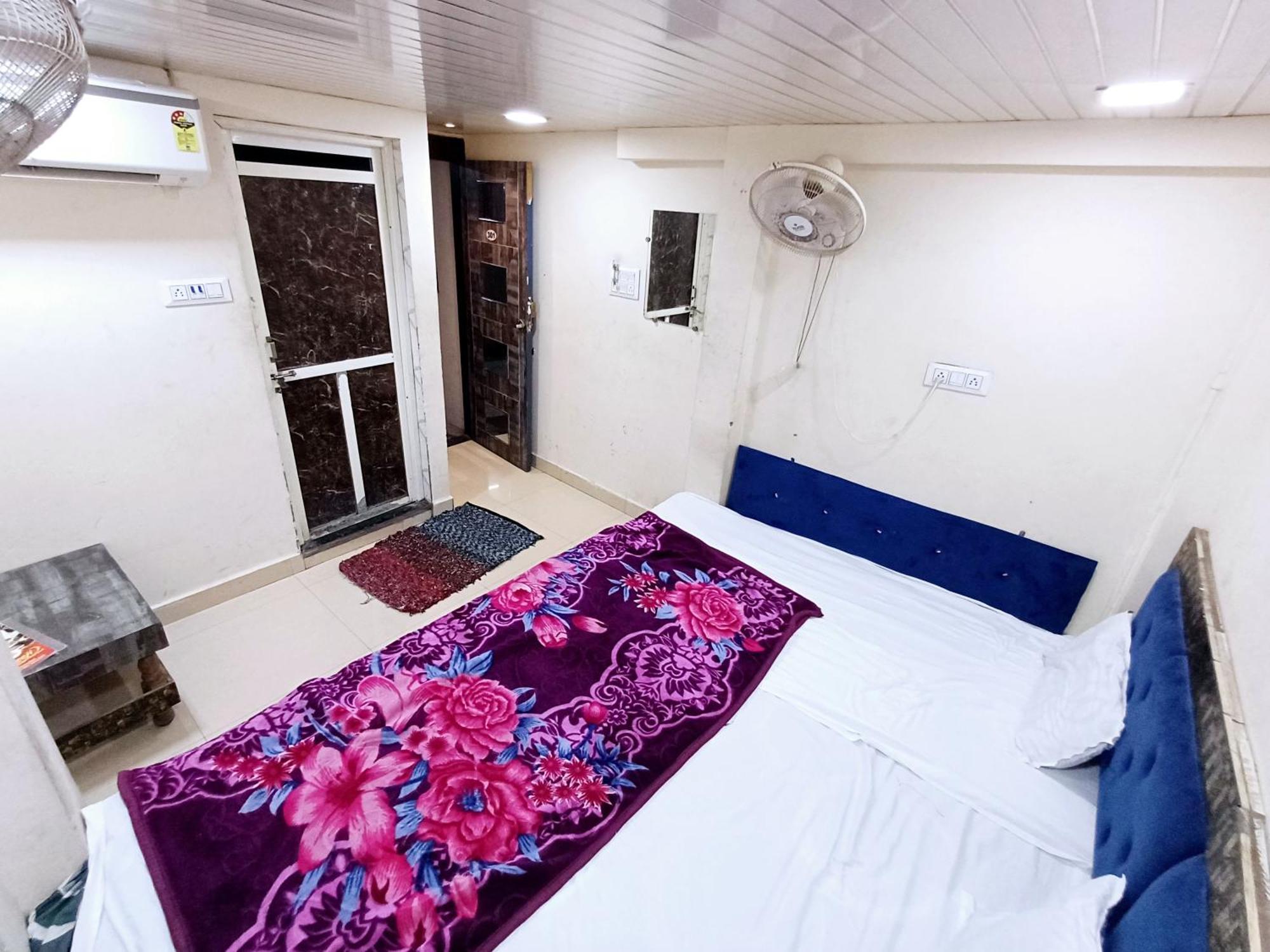 Hotel Blue Tower Ujjain Exterior foto